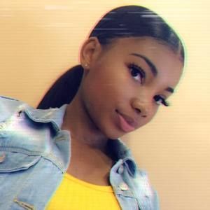 Meet your Posher, Britney